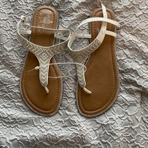 Women’s sandals size 11